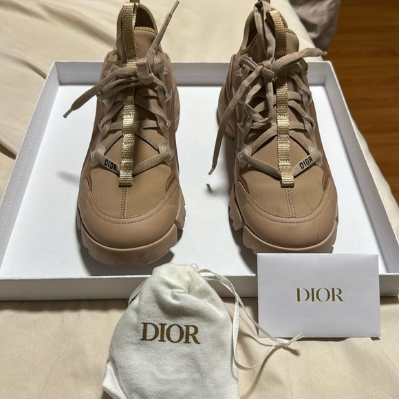 Dior D-connect sneakers - Picture 1 of 9